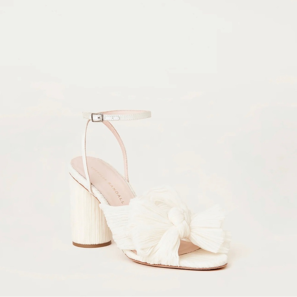 LOEFFLER RANDALL camellia bow heel in Pearl